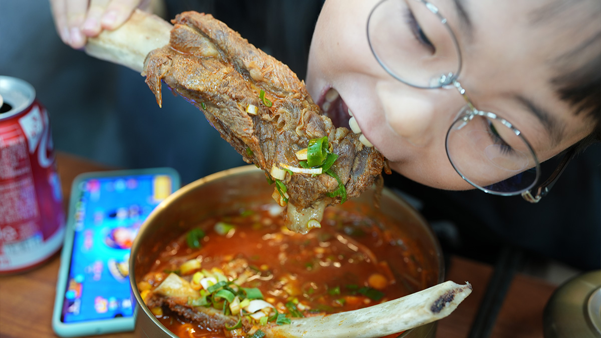 청춘육개장 & 하얀육개장 & 청춘순두부육개장 & 하얀순두부 육개장