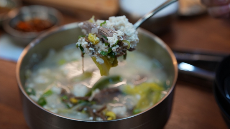 청춘육개장 & 하얀육개장 & 청춘순두부육개장 & 하얀순두부 육개장