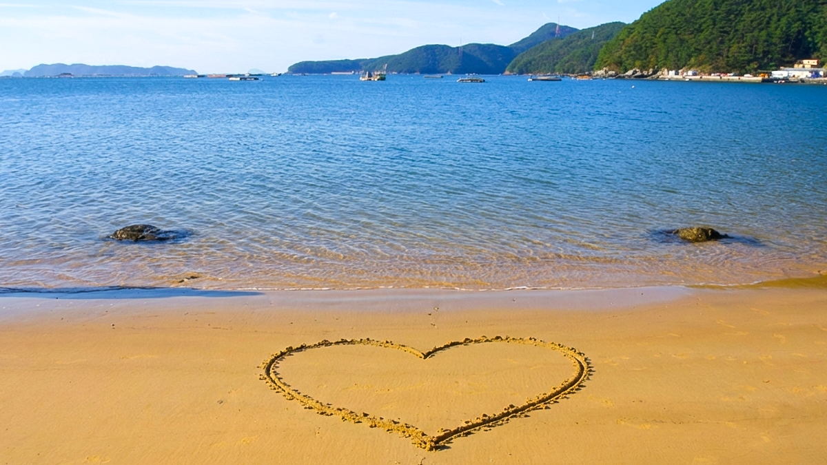 깨끗한 바다와 고운 모래