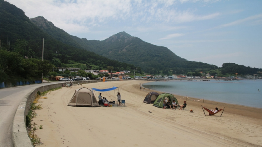 캠핑하기 좋은 대항해수욕장 