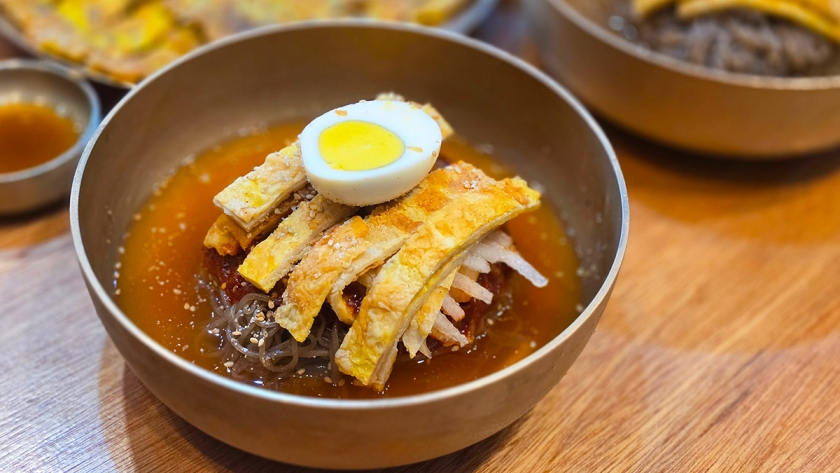 섞음냉면